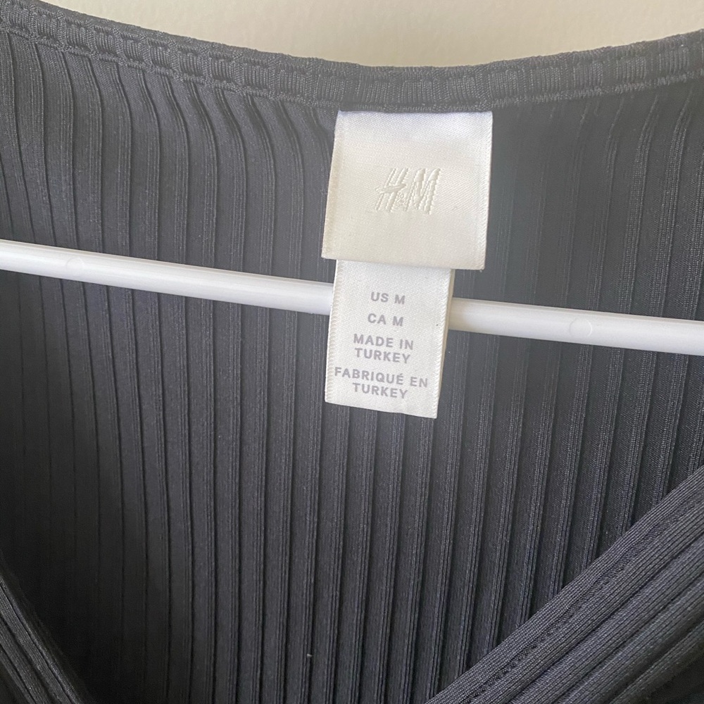 Bodysuit H&M. Size M - Picture 3 of 3